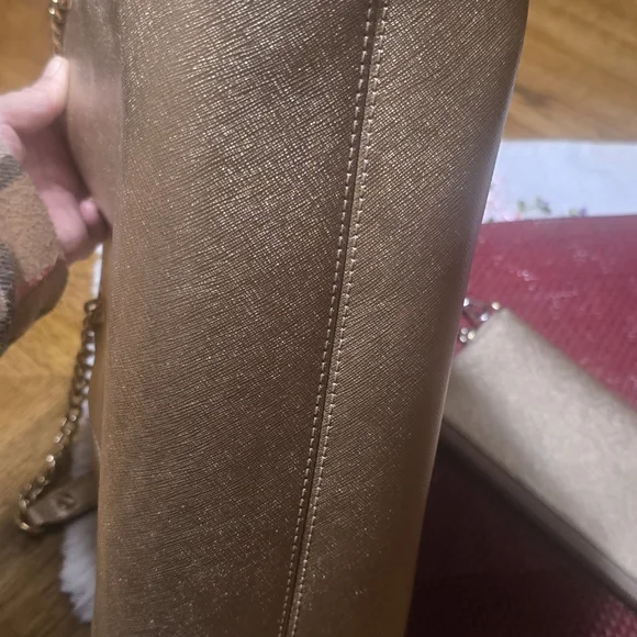 Michael Kors Gold Women's Bag and Wallet Set - Picture 3 of 9